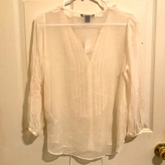 GAP LONG SLEEVE IVORY RUFFLED FRONT VNECK BUTTON DOWN SUPER SHEER BLOUSE SIZE M - Picture 4 of 6